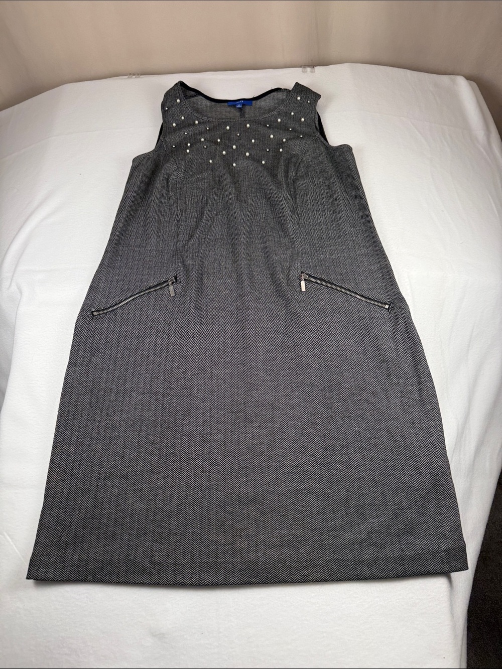 Apt 9 Sleeveless Gray Shift Dress with Stud Detail 309